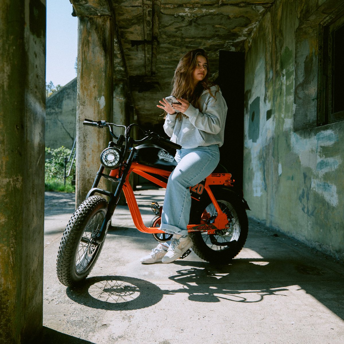 qiolor_official's tweet photo. Not lost — just exploring.
Every cracked wall and faded corner has a story.
And Qiolor is how we write ours. 🧡
#qiolor #ebike #vintage #electricbike #bikelife #vibe #exploremore #urbanadventure #freerider #hiddenplaces https://t.co/WrnBcl96V0