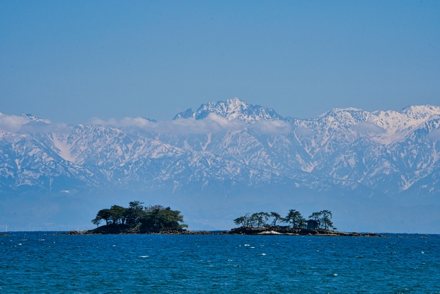 À la découverte des 47 préfectures du Japon 🇯🇵

La préfecture de Toyama est située au centre ouest du pays, la partie côtière donnant sur la mer du Japon. Le climat est plutôt nuageux et pluvieux tout au long de l’année.

facebook.com/share/p/1Aptzo…