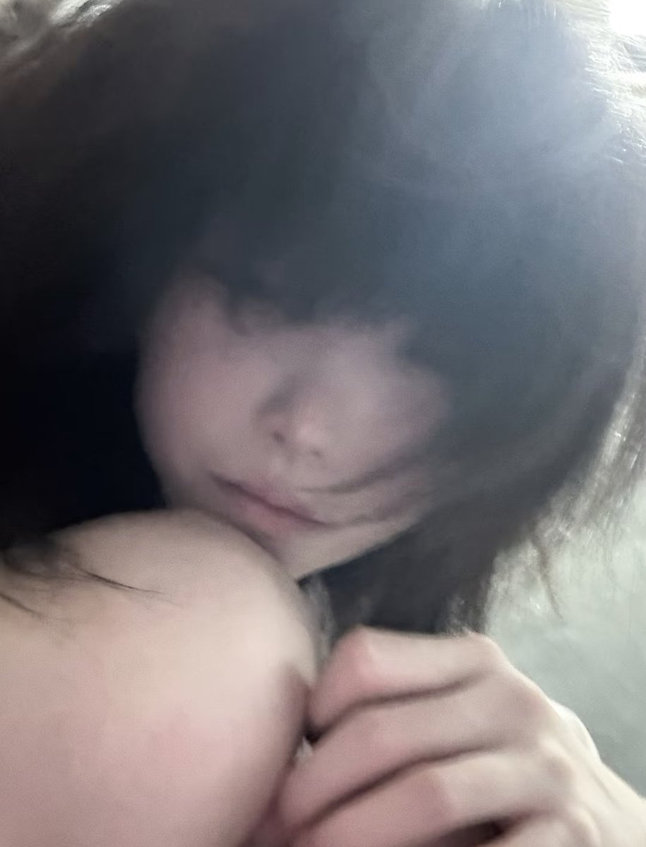 b6ytimore's tweet image. Woke up and ii am so dleepy but look i caught my  #systemupdate   in the middle of it owchhh feels so uncomfortable being awake during it owchh