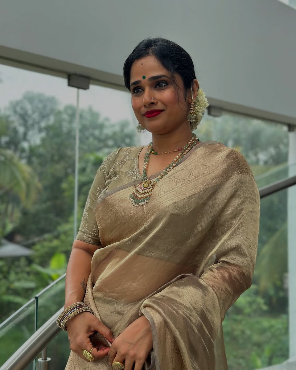 ActrezHub's tweet photo. #NeethaManoj #Neetha https://t.co/GvJHx6VT2o