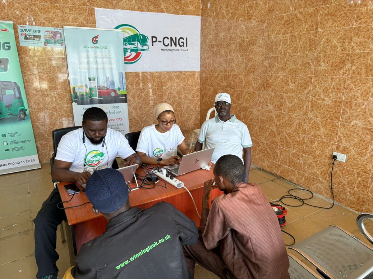 Kano, Kano, Kano, see how people came out for CNG Training. 

2: As anticipated, we experienced an influx of participants who were not scheduled for registration on this day. <a href="/KanostateNg/">Kano State Government</a> <a href="/Kyusufabba/">Abba Kabir Yusuf</a> 

-(a): Their names were captured in our database for the next round as a