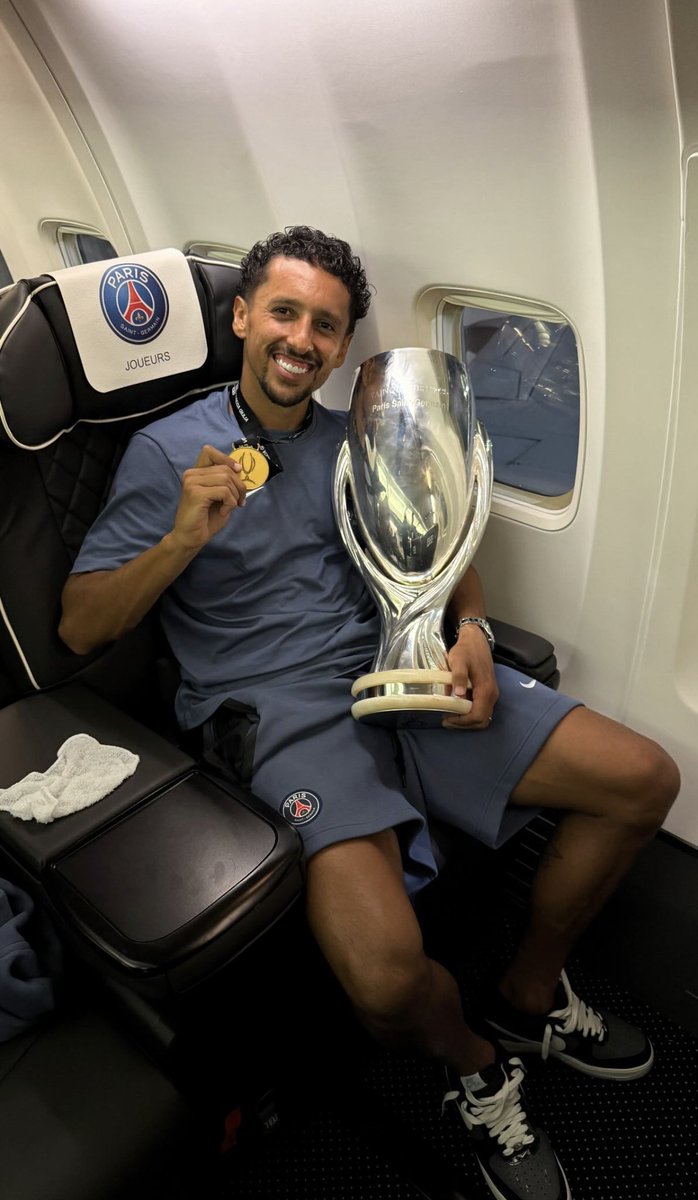 MediaParisien's tweet photo. La plus GRANDE LÉGENDE de notre club. https://t.co/kUFnAKgDlF