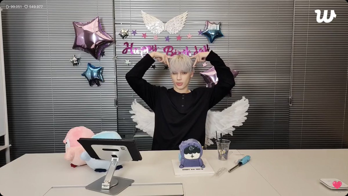 Joyce 🐣 (@jdbsfleur) on Twitter photo Happy happy Birthday,, my angel 휴닝이!! I cannot wait for the day we get to reunite again hehe. 🤍🐧🪽
<a href="/TXT_members/">TOMORROW X TOGETHER</a> #HappyHueningkaiDay
#WeWillDanceWithHUE
#달빛이춤추는휴닝카이의스물셋 Happy happy Birthday,, my angel 휴닝이!! I cannot wait for the day we get to reunite again hehe. 🤍🐧🪽
<a href="/TXT_members/">TOMORROW X TOGETHER</a> #HappyHueningkaiDay
#WeWillDanceWithHUE
#달빛이춤추는휴닝카이의스물셋