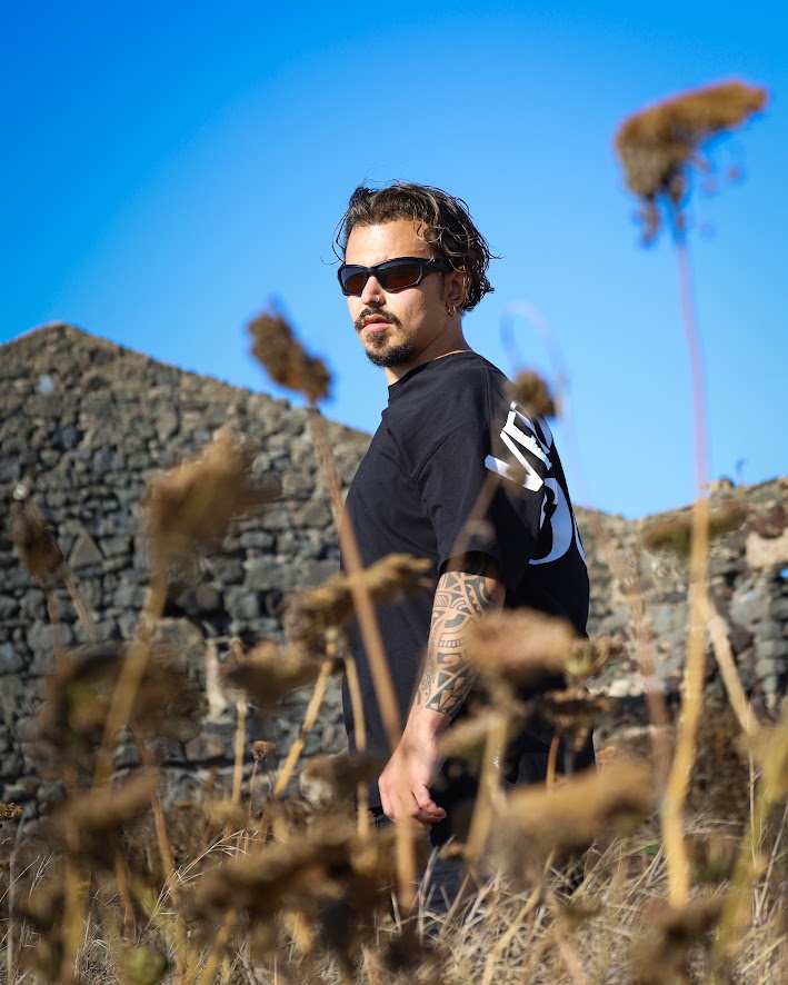 Dive into the heartbeat of Italy's underground with #Davestorm's latest single ‘Nawe’. A captivating fusion of tribal rhythms and techno that unites us all.

Stream and get more details here: technowerk.co/davestorms-naw…