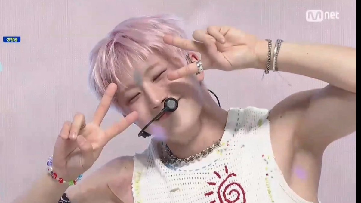 jinjinier's tweet photo. Cotton candy Jinjin 🤗💖💗🩷💝💓💘
#JINJIN #진진 #주니지니 #아스트로 #DICE #Some_Things_Never_Change https://t.co/rdwrRi4FWs