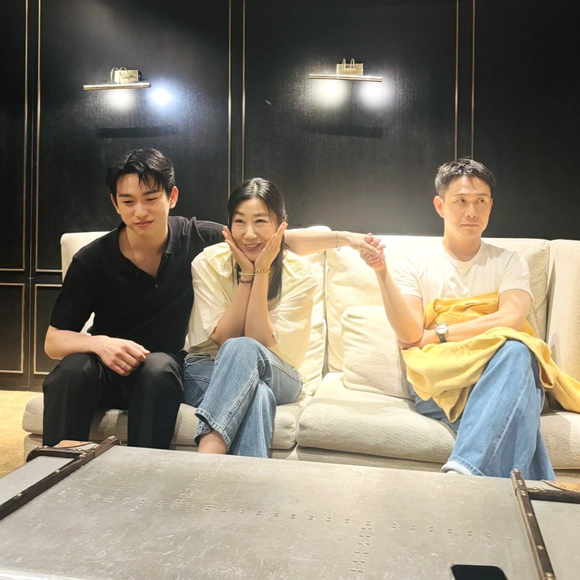 🙏🏻

#HiFive #Hi5 #하이파이브 #Jinyoung
#진영 #박진영 #GOT7 <a href="/JINYOUNG/">박진영</a>