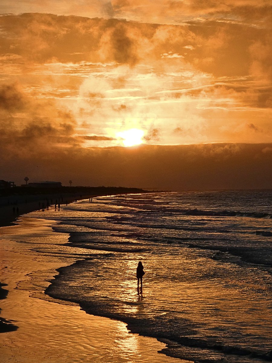 Mark Moore (@mmoore_hoops) on Twitter photo Good morning! #SunsetBeach <a href="/EdPiotrowski/">Ed Piotrowski</a> <a href="/medwick/">Gannon Medwick</a> <a href="/DylanHudlerWXII/">Dylan Hudler</a> <a href="/JackiePascale/">Jackie Pascale</a> <a href="/jamiearnoldWMBF/">Jamie Arnold WMBF</a> <a href="/LeeHaywoodWX/">Lee Haywood</a> <a href="/dogwoodblooms/">Cassie Clark</a> <a href="/marioncaldwx/">Marion Caldwell</a> <a href="/JustinMcKeeWx/">Justin McKee</a> <a href="/StarboardRail/">The Starboard Rail</a> <a href="/ThePhotoHour/">#ThePhotoHour</a> <a href="/Christina4casts/">Christina Anthony</a> <a href="/CMorganWX/">Christian Morgan</a> <a href="/AndrewWMBF/">Andrew Dockery</a> <a href="/ScottyPowellWX/">Scotty Powell</a> <a href="/jgreenhillwx/">Jenna Greenhill</a> <a href="/TimBuckleyWX/">Tim Buckley</a> <a href="/matt_wx/">Meteorologist Matt Bullock</a> Good morning! #SunsetBeach <a href="/EdPiotrowski/">Ed Piotrowski</a> <a href="/medwick/">Gannon Medwick</a> <a href="/DylanHudlerWXII/">Dylan Hudler</a> <a href="/JackiePascale/">Jackie Pascale</a> <a href="/jamiearnoldWMBF/">Jamie Arnold WMBF</a> <a href="/LeeHaywoodWX/">Lee Haywood</a> <a href="/dogwoodblooms/">Cassie Clark</a> <a href="/marioncaldwx/">Marion Caldwell</a> <a href="/JustinMcKeeWx/">Justin McKee</a> <a href="/StarboardRail/">The Starboard Rail</a> <a href="/ThePhotoHour/">#ThePhotoHour</a> <a href="/Christina4casts/">Christina Anthony</a> <a href="/CMorganWX/">Christian Morgan</a> <a href="/AndrewWMBF/">Andrew Dockery</a> <a href="/ScottyPowellWX/">Scotty Powell</a> <a href="/jgreenhillwx/">Jenna Greenhill</a> <a href="/TimBuckleyWX/">Tim Buckley</a> <a href="/matt_wx/">Meteorologist Matt Bullock</a>