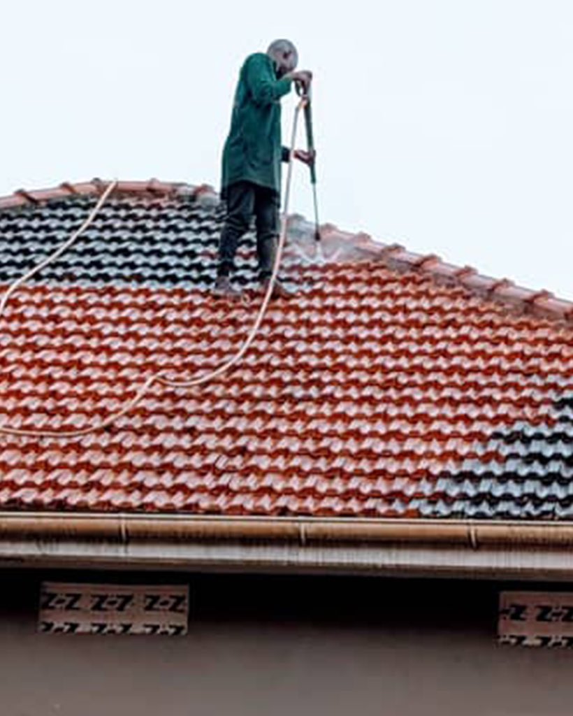 rooftilecleaner's tweet photo. Let’s bring back your roof’s original shine. 
Call us today for a free quote, 0783766763
#roofcleaning #cleanroof https://t.co/xQFUaxWCgd