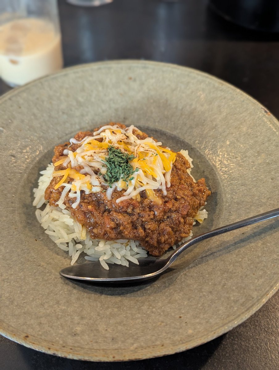 味噌バターキーマ
辛いのニガテだから、普段頼まないけど頼んだカレー