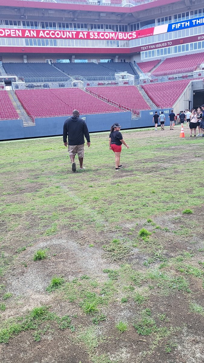 bigclipp's tweet photo. @RJStadium tour was amazing 👍🏿💯. https://t.co/YAdf0ZVNt1