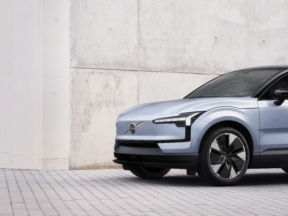 TomCampher's tweet photo. All New Volvo EX30 Cross Country Launched - https://t.co/WVKQx2LmLz https://t.co/Gp4UT9j7py