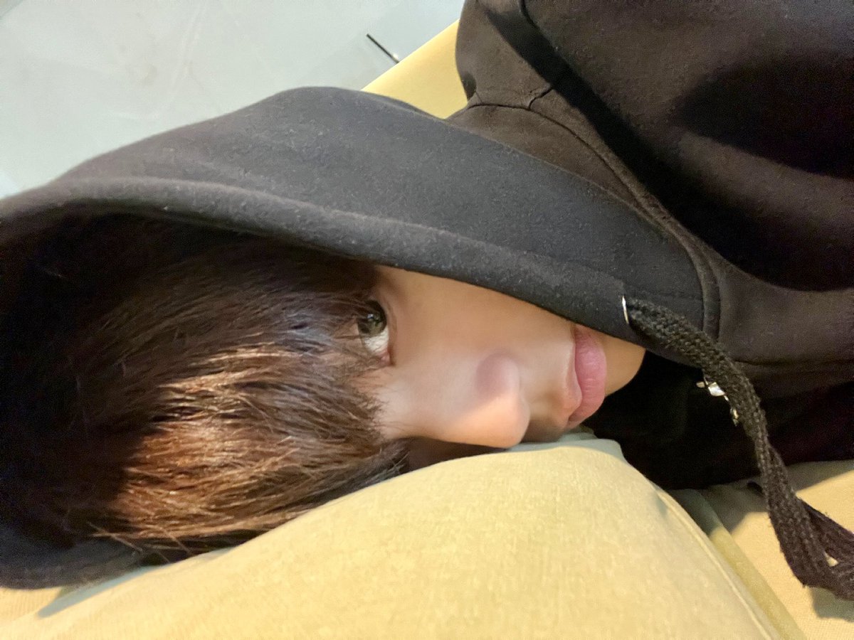 thewind_twt's tweet photo. [#최한빈] 위즈 보고싶어서 기절🥺 https://t.co/TFrbgcH8KY