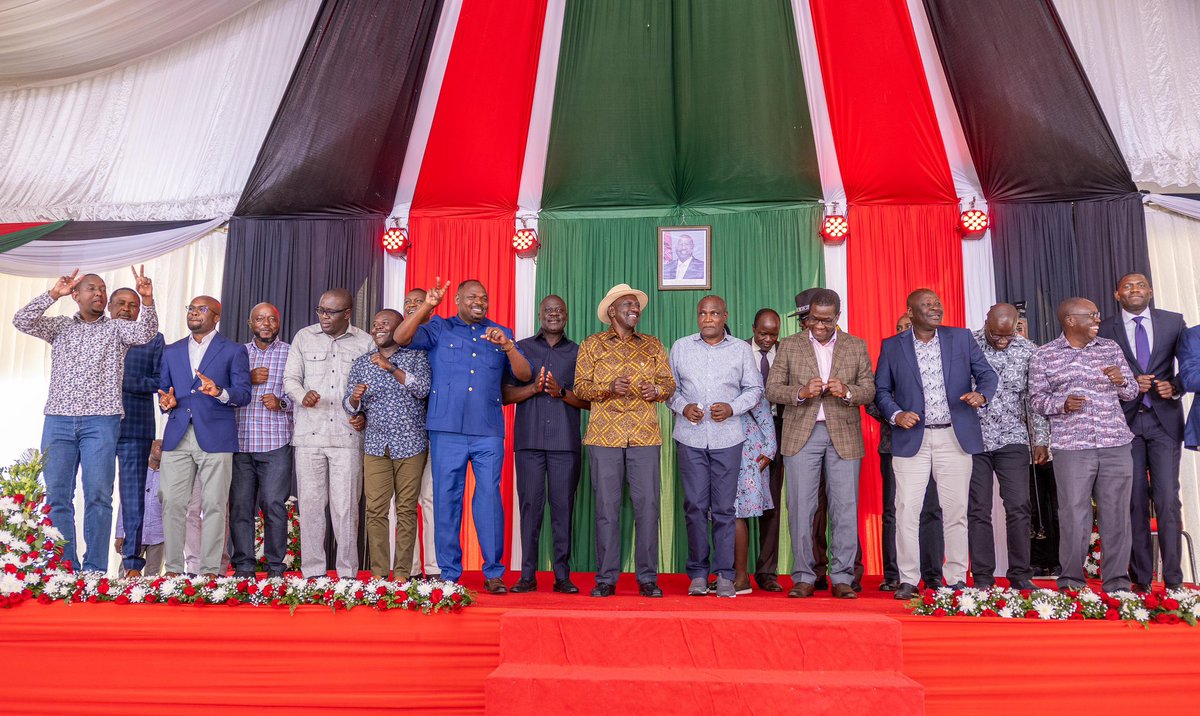 WilliamsRuto's tweet photo. Kenyans are demanding practical solutions to the challenges in our country and seeking an improvement in their lives. And that is what we have endeavoured to do in the past three years.

We have stabilised the economy, reformed the agricultural value chain, implemented universal healthcare under the Social Health Authority and pursued deliberate policies to create jobs for our youth.

To build on these gains, we are working with progressive leaders across the political divide to strengthen national unity and togetherness.

Met grassroots leaders from Migori County at Sony Sugar Green Stadium in Awendo. Joined by Governor Ochillo Ayacko, MPs and MCAs.