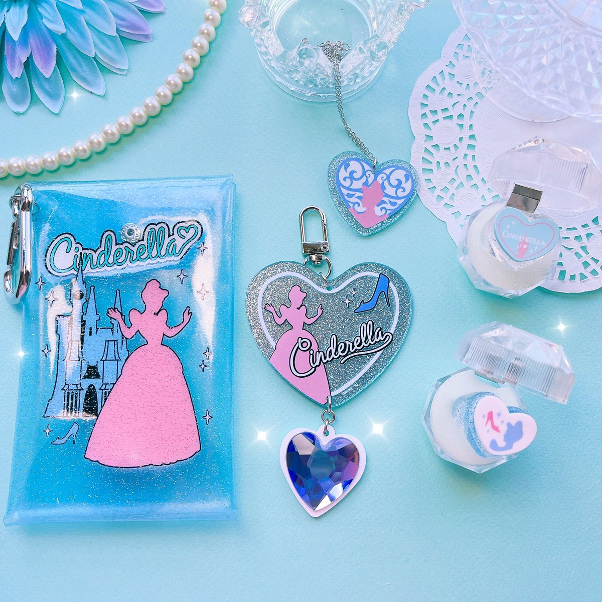 mymyshop1940's tweet photo. minacute✖️ディズニープリンセス

コラボアイテムキラッキラで存在感抜群で可愛かったーー！

特にハートのチャームのキラキラ感にときめきまくりました！

💜minacuteラフォーレ原宿店

💜minacuteネットショップ
Utopiaで買えるよー！

https://utopia-shop

#minacute
#gifted https://t.co/fMMfgs0Thb