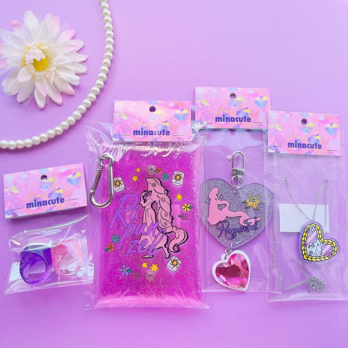 mymyshop1940's tweet photo. minacute✖️ディズニープリンセス

コラボアイテムキラッキラで存在感抜群で可愛かったーー！

特にハートのチャームのキラキラ感にときめきまくりました！

💜minacuteラフォーレ原宿店

💜minacuteネットショップ
Utopiaで買えるよー！

https://utopia-shop

#minacute
#gifted https://t.co/fMMfgs0Thb