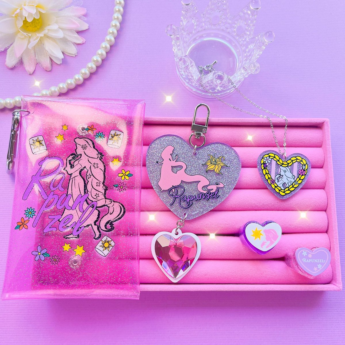 mymyshop1940's tweet photo. minacute✖️ディズニープリンセス

コラボアイテムキラッキラで存在感抜群で可愛かったーー！

特にハートのチャームのキラキラ感にときめきまくりました！

💜minacuteラフォーレ原宿店

💜minacuteネットショップ
Utopiaで買えるよー！

https://utopia-shop

#minacute
#gifted https://t.co/fMMfgs0Thb