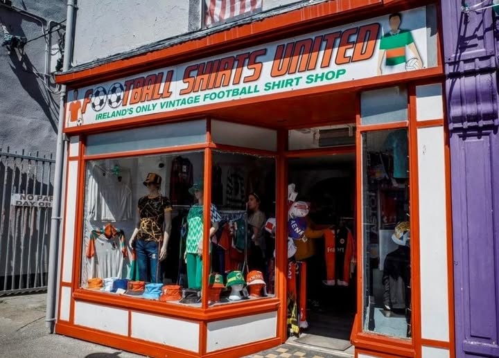 In Ballina, Co. Mayo you'll find this hidden gem. Football Shirts United 🫡 ⚽ 🇮🇪