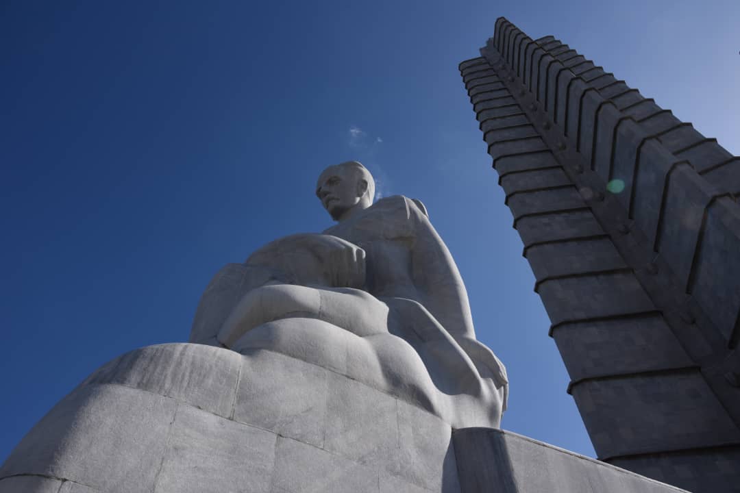 “Traigo en el corazón las doctrinas del Maestro (...)”

#FidelPorSiempre 🇨🇺
#100AñosConFidel #CDRCuba 
<a href="/DeZurdaTeam_/">DeZurdaTeam 📳</a>