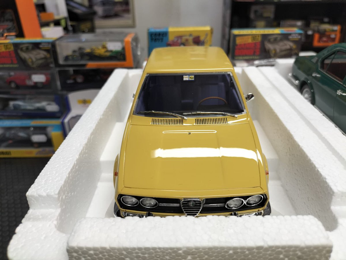 cars_tiny's tweet photo. Alfetta ne abbiamo? Tutte fuori catalogo... le Laudoracing che tutti desiderano si trovano da Tiny Cars! Accorrete! Finisconooo! #tinycars #alfaromeo #alfaromeoalfetta #raremodel #raritá #scala118 #model https://t.co/OtJcqQVIHy