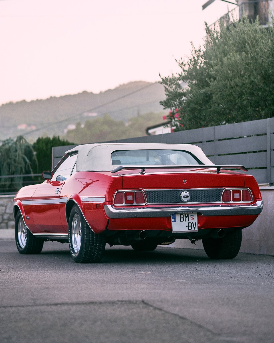 FullTopMax's tweet photo. Boss-look Mustang 🐎 https://t.co/AlTDVeBy2g