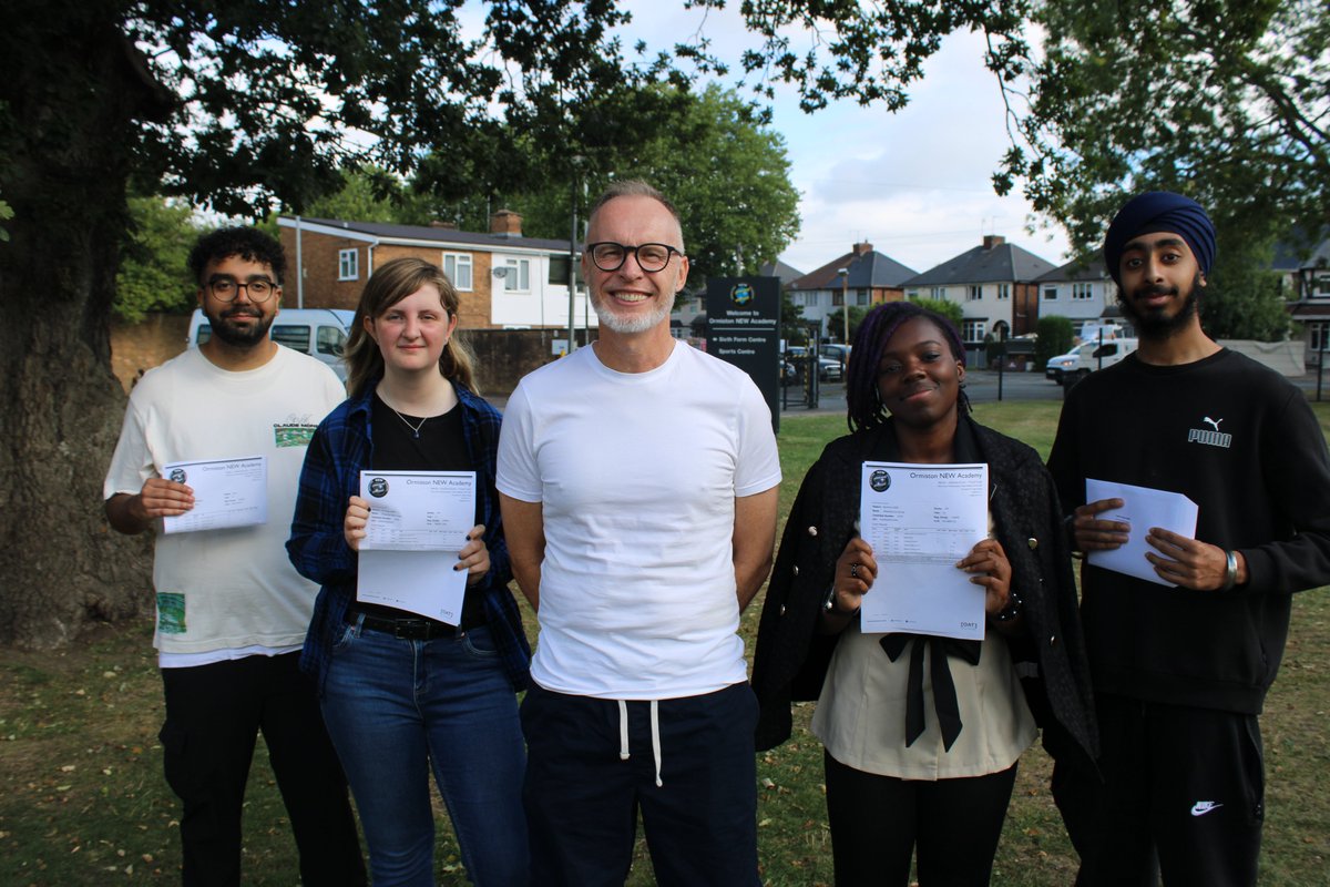 A lovely morning at NEWA celebrating our A-Level students. Well done to all, and a big thank you to our staff for their hard work and dedication in supporting them.