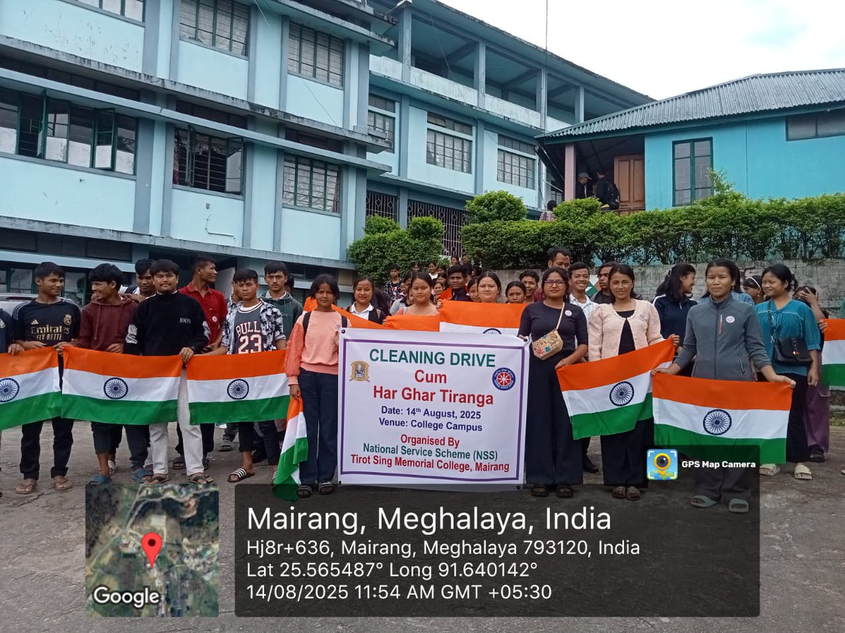 TSMCMairang's tweet photo. Cleaning Drive cum Har Ghar Tiranga by Nss unit Tirot Sing memorial college today 24/8/2025 @ the College premises.
120 volunteers participated.
@_NSSIndia
@nss_rdguwahati
@CellNehu
@mybharatgov https://t.co/2y9B64K9gB