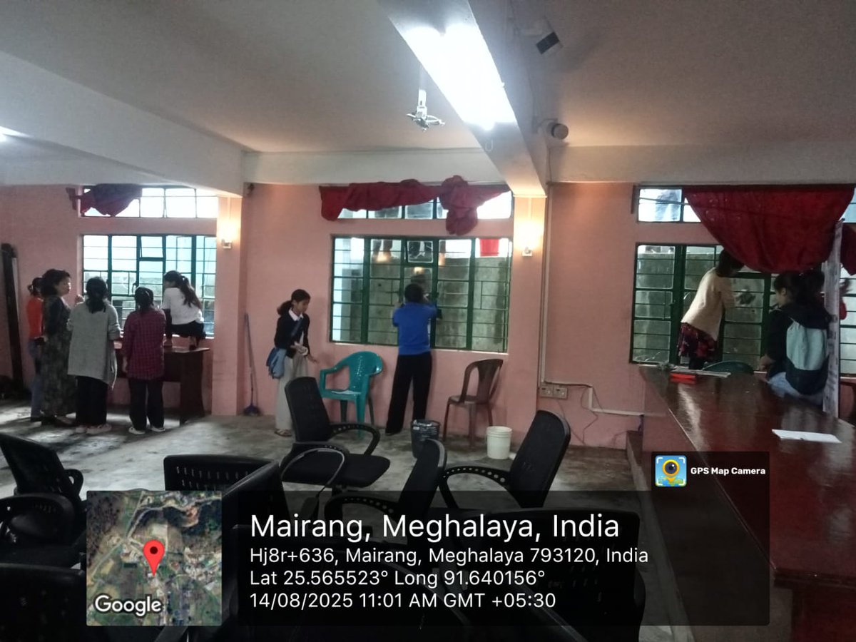TSMCMairang's tweet photo. Cleaning Drive cum Har Ghar Tiranga by Nss unit Tirot Sing memorial college today 24/8/2025 @ the College premises.
120 volunteers participated.
@_NSSIndia
@nss_rdguwahati
@CellNehu
@mybharatgov https://t.co/2y9B64K9gB