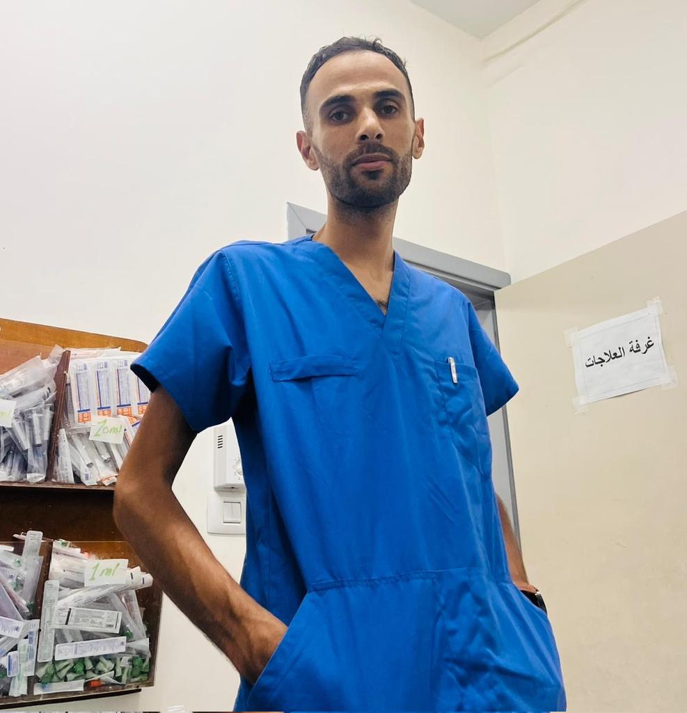 War leaves no one truly alive… even those who survive lose something of themselves there.
Death is not only for those buried under the rubble, but for those who carry in their eyes the images of loss and devastation.
How can there be victory when everything turns to ash? How can