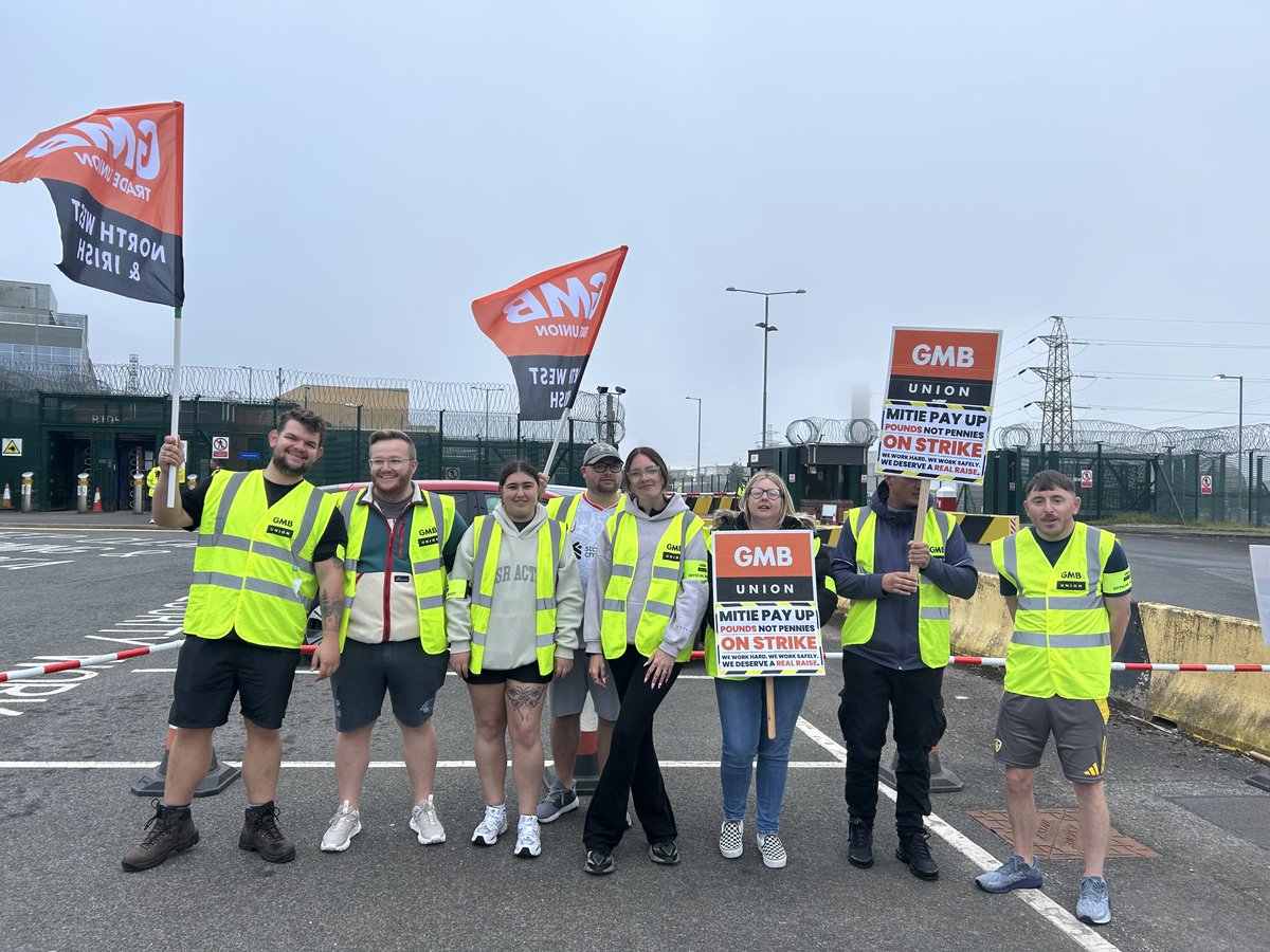 ⚠️ NO TOILETS FOR STRIKING SELLAFIELD WORKERS 🚻 

Day 9 of the picket and almost 200 staff still have no facilities, as the company hasn’t provided a spot for Portaloos 🏗️

Our members’ resolve remains undeterred ✊

Full story ➡️ gmb.org.uk/news/striking-…