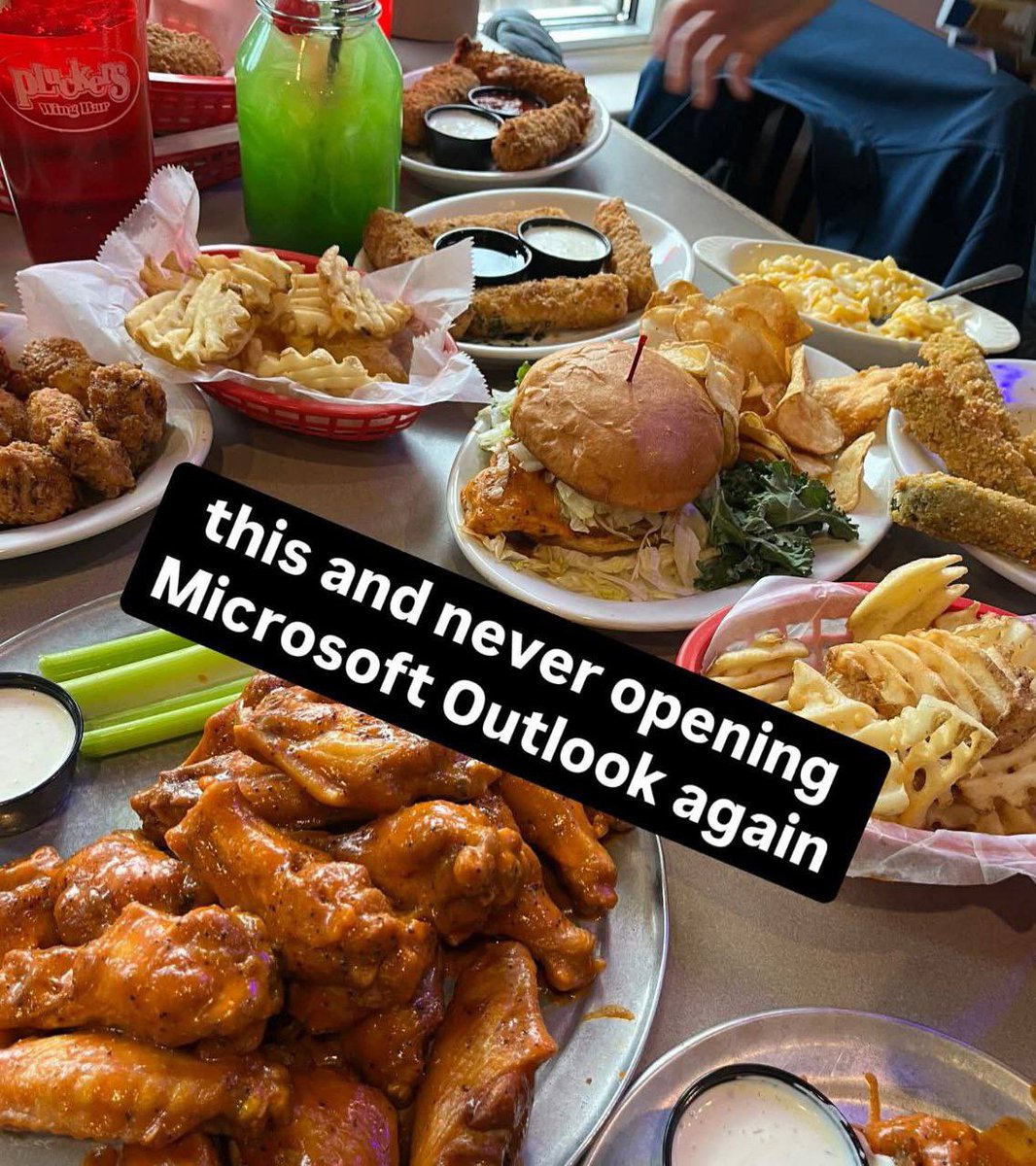 Workplace Memelords (@cmemelords) on Twitter photo 