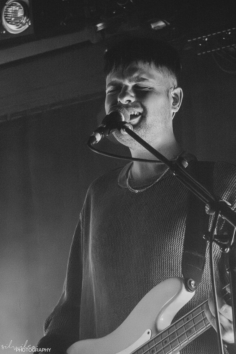 Silvileo_x's tweet photo. Roo @ Colours Hoxton, London (27 July 2025)
(@_AndyOTP @onlythepoetsuk)
#otp #onlythepoets #poetsarms # https://t.co/OyvXK5PDQW