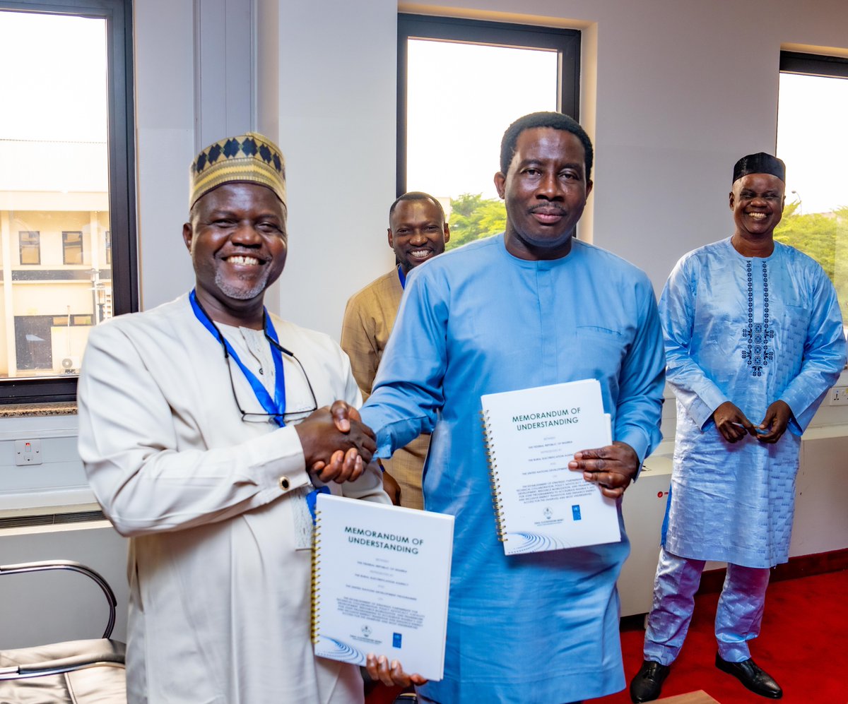 UNDPNigeria's tweet photo. Clean energy is more than just electricity - it is the future that will power development in our communities!

Yesterday, @UNDP 🇳🇬 signed an MoU with @TheREANigeria to transform Nigeria’s clean energy sector. 

Learn more: https://t.co/d2Qsh0GPg3 https://t.co/9MLP1DBTc2
