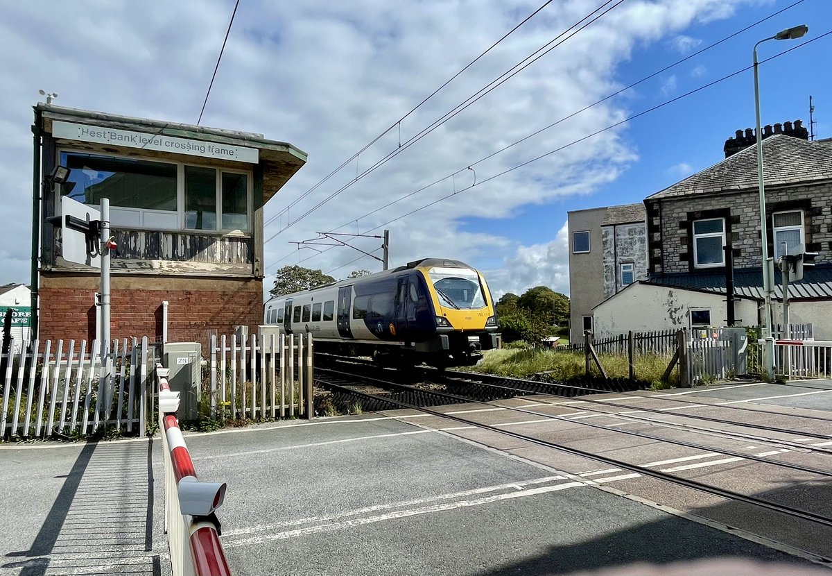 Nowt but a Lad (@nowtbutalad) on Twitter photo A southbound <a href="/northernassist/">NORTHERN 🚆</a> train at Hest Bank on #Morecambe Bay this lunchtime. <a href="/railnigel/">Nigel Harris</a> <a href="/morecambe_bay/">The Morecambe Bay Podcast🎧🎙️🌊🦀</a> #Railways #Lancashire A southbound <a href="/northernassist/">NORTHERN 🚆</a> train at Hest Bank on #Morecambe Bay this lunchtime. <a href="/railnigel/">Nigel Harris</a> <a href="/morecambe_bay/">The Morecambe Bay Podcast🎧🎙️🌊🦀</a> #Railways #Lancashire
