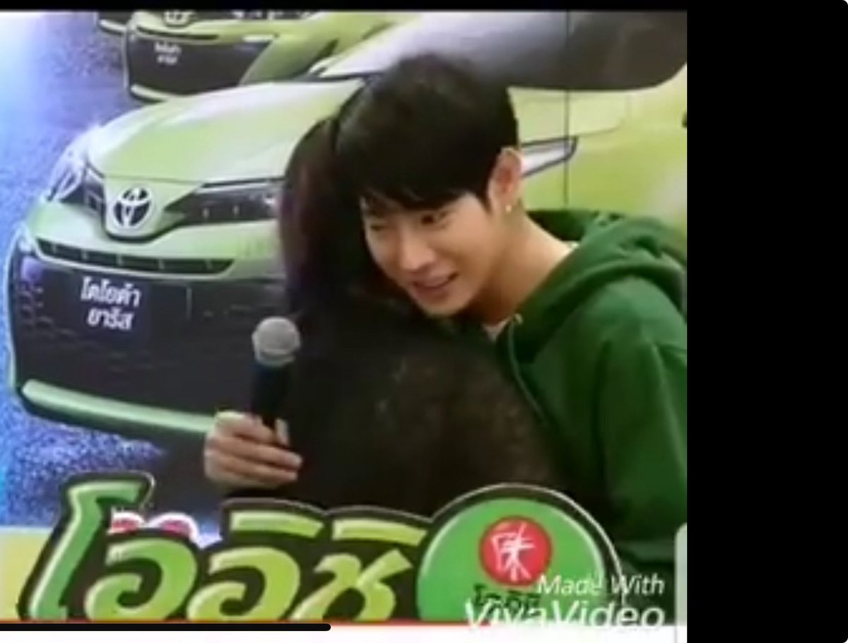 Nocknoxnok's tweet photo. กอดดดดด พักผ่อนให้เต็มที่ และ ขอให้เฮียเข้มแข็ง กลับมาด้วยหัวใจแข็งแรงนะคะ #PeckPaLitChoke️ #เป๊กผลิตโชค @peckpalit https://t.co/8m0lHyWIiy