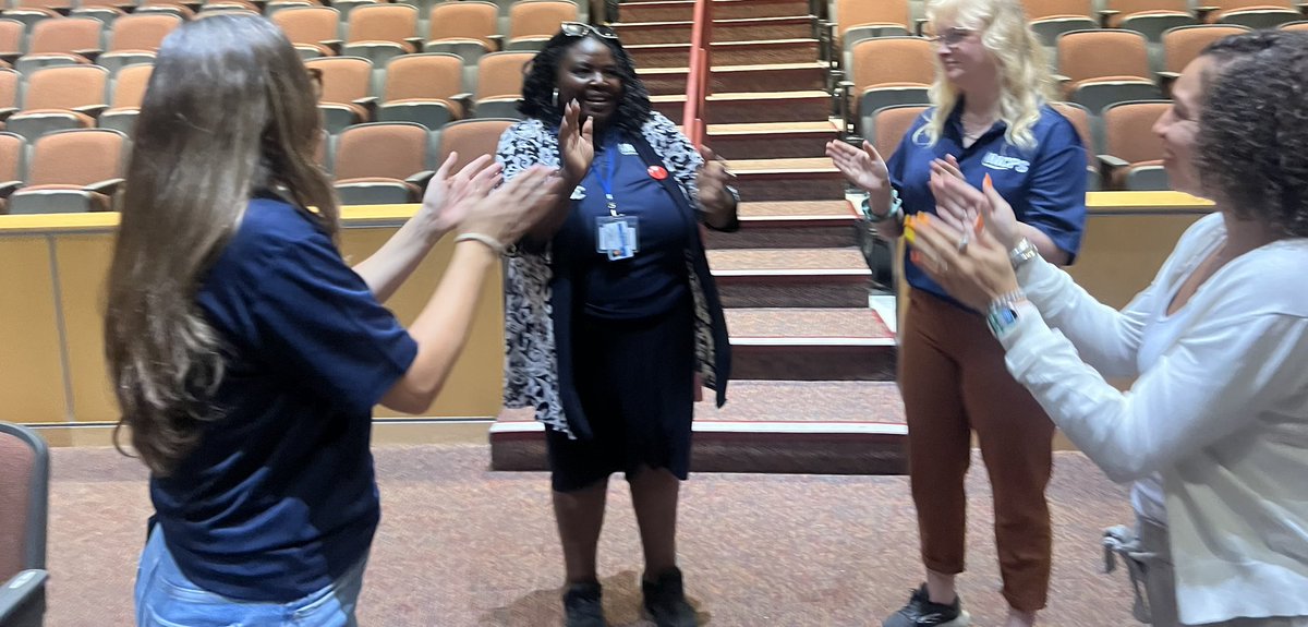 Elissa Andrade (@mselissaandrade) on Twitter photo Huge shout out to all of our new educators who engaged in learning about the importance of understanding our Latino/e community.  We had a great time & the energy in the room was 🔥🔥New Educator Orientation 2025 #NEO2025 Huge shout out to all of our new educators who engaged in learning about the importance of understanding our Latino/e community.  We had a great time & the energy in the room was 🔥🔥New Educator Orientation 2025 #NEO2025