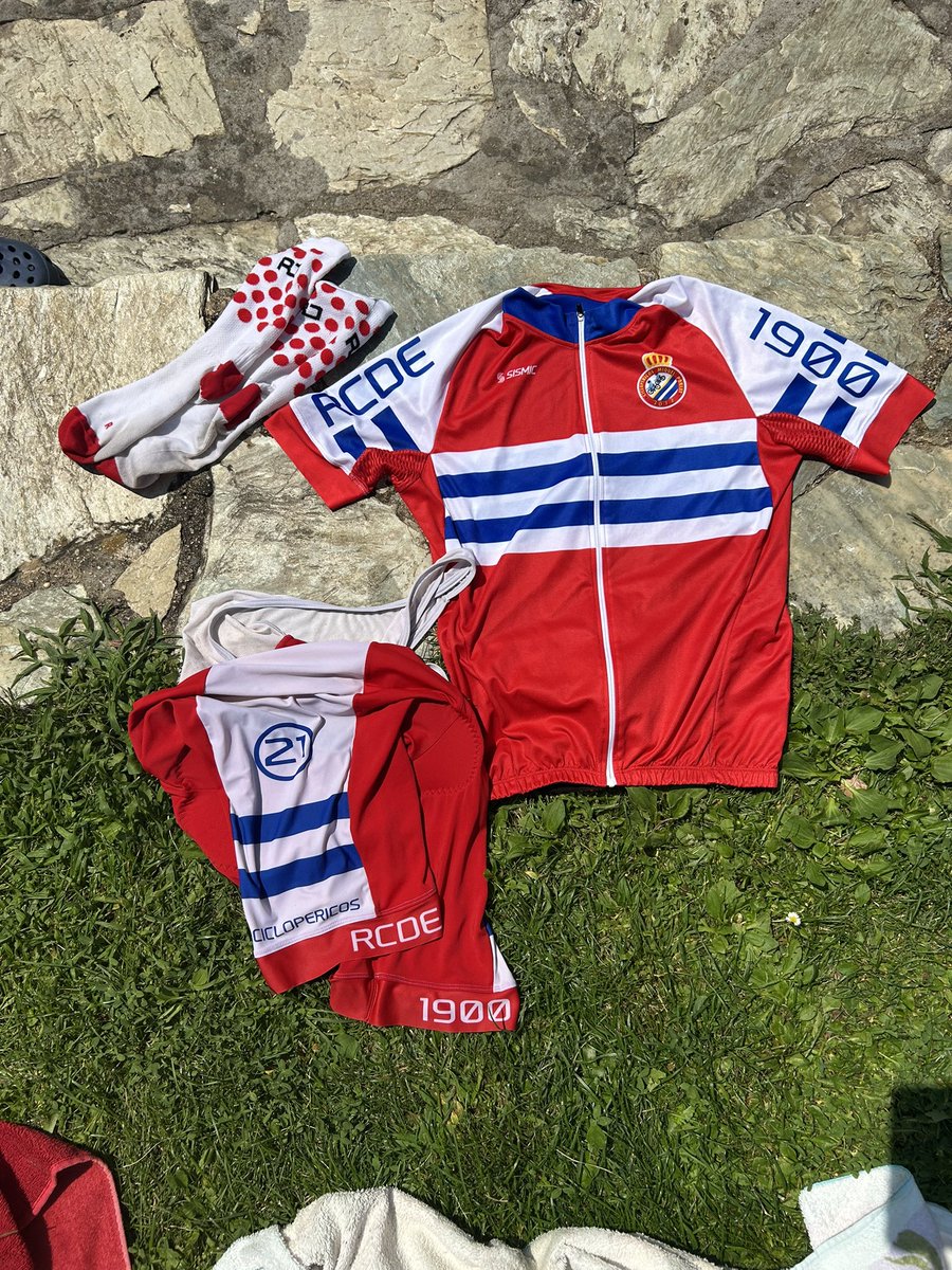 PERICOS VASCOS tweet media