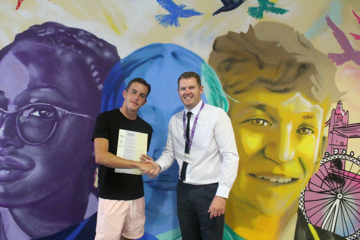 HAFSixthForm's tweet photo. Huge congratulations to Finn who achieved D*D*D* in Sport and Physical Activity and is looking to pursue a career in the sports industry #serve #support #success https://t.co/EoTZNgqbJl