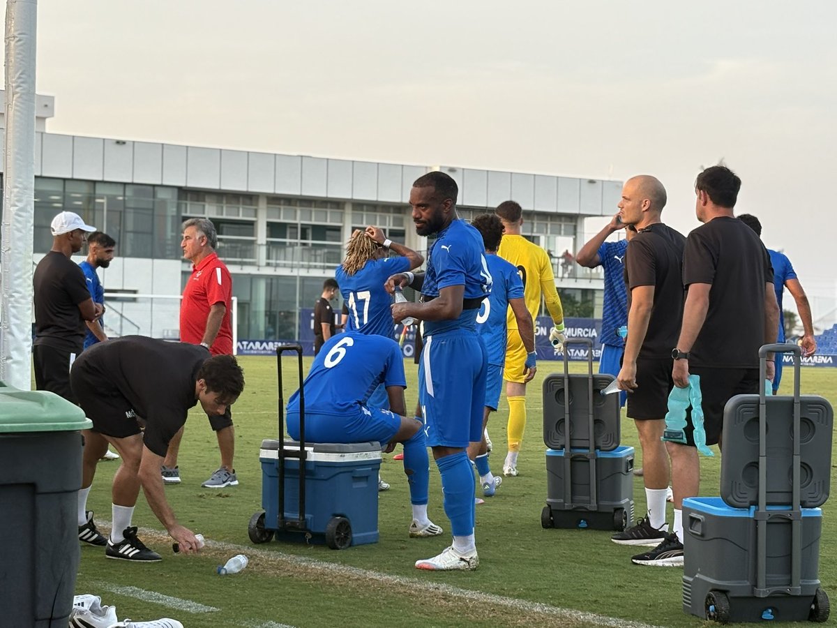 Una tarde de verano en el Pinatar Arena.