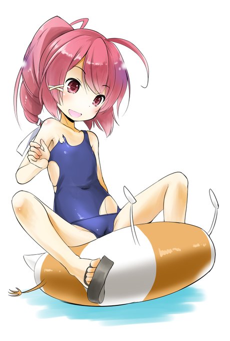 スク水に近いのを 
#水泳の日 