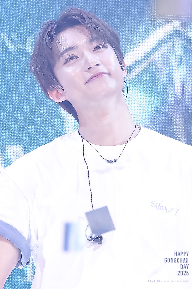 🎀🐾𝗛𝗮𝗽𝗽𝘆 𝗚𝗼𝗻𝗴𝗰𝗵𝗮𝗻 𝗱𝗮𝘆 𝟮𝟬𝟮𝟱🐾🎀

공찬아 생축🎉🩷

#찬이와함께라면_매일이공휴일
#HAPPY814_WITH_GONGCHAN