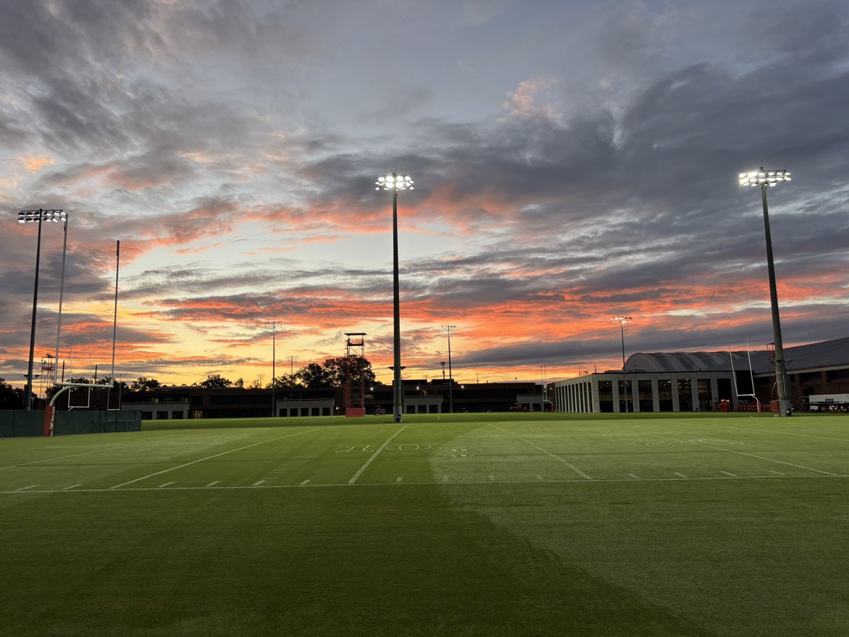 BattsAndrew's tweet photo. @spann beautiful morning in Title town! https://t.co/Xah4gLFz6e