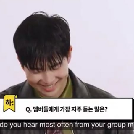 vminiecats's tweet photo. — ¿Qué es lo que más escuchas de los miembros de tu grupo? 

#RM: “No hagas nada”, como manejar, cocinar… Cuando intento hacer algo, me dicen: “Namjoon, quédate quieto”, “No te preocupes, nosotros lo haremos”. Creo que esto es lo que más escucho. “Namjoon, lo hiciste bien, (+) https://t.co/BvCv93etVo