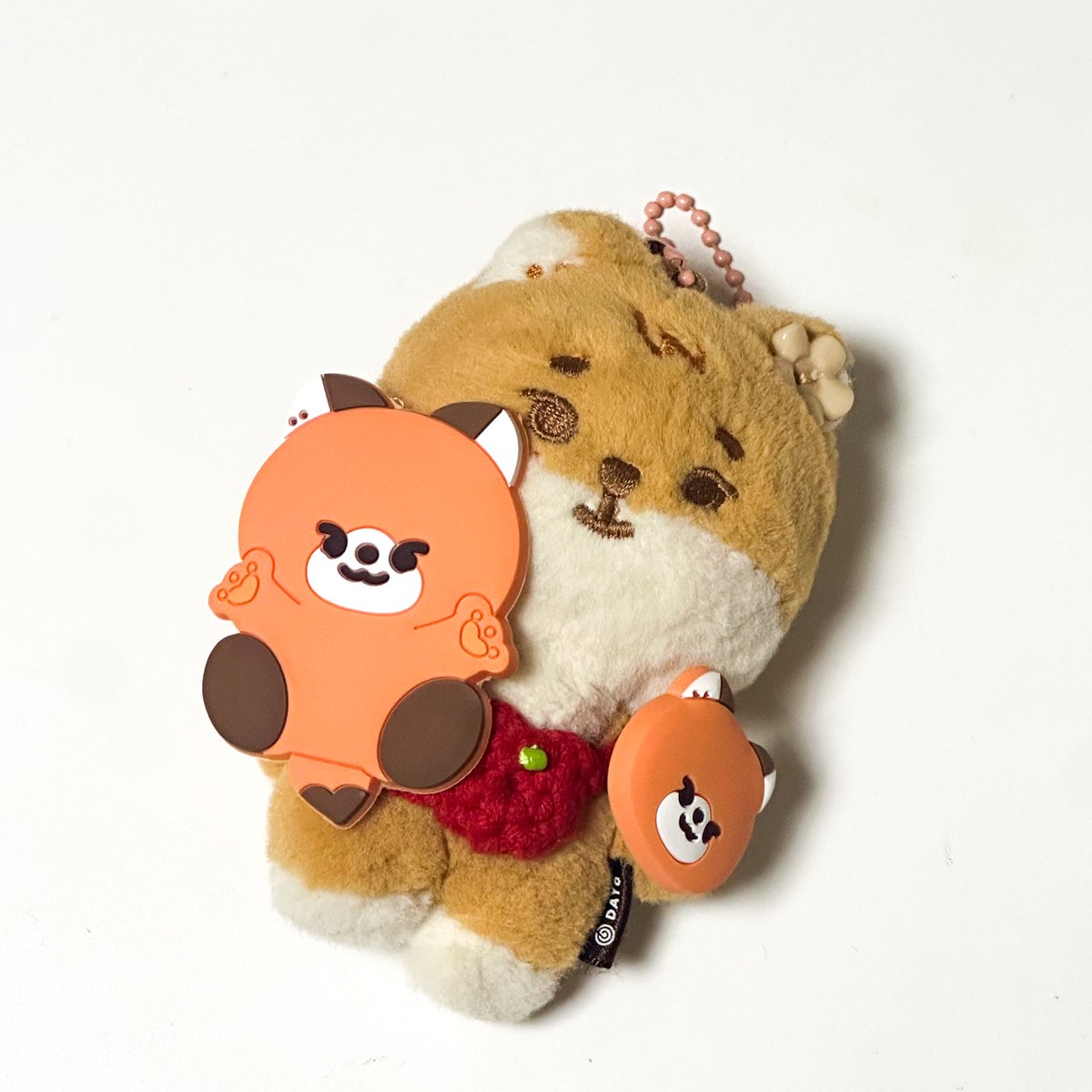 DAY6 Shoes Charm(지비츠)🐻🦊🐰🐶
🛼08/15(금)18:30 ~ 08/23(토)18:30
🛼RT 추첨 1분에게 [BKPD.set 1개]를 드려요
🛼한정수량 제품으로 현재 추가 여분이 없습니다🥲
tmm.im/p/51005