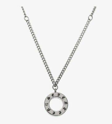 janhyun94's tweet photo. Wtb lfs ph svt 🥺
Seventeen 6th anniv necklace https://t.co/uX1Oxmng32