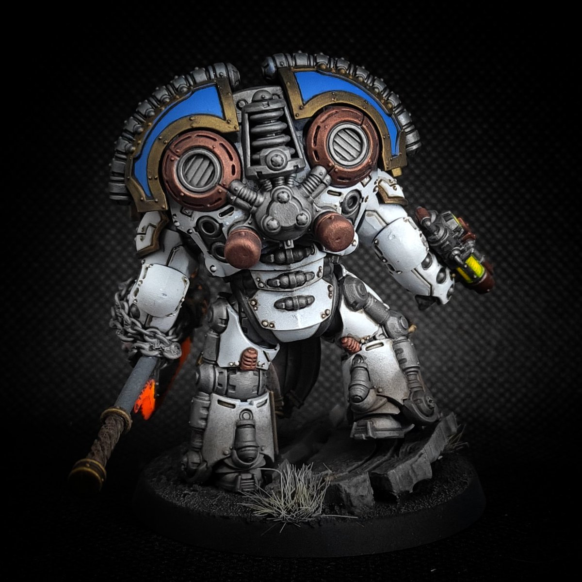 AlexArmoury's tweet image. My World Eaters Saturnine Praetor

#WarhammerCommunity #Warmongers #horusheresy 
(Repost because I accidentally deleted the original post)