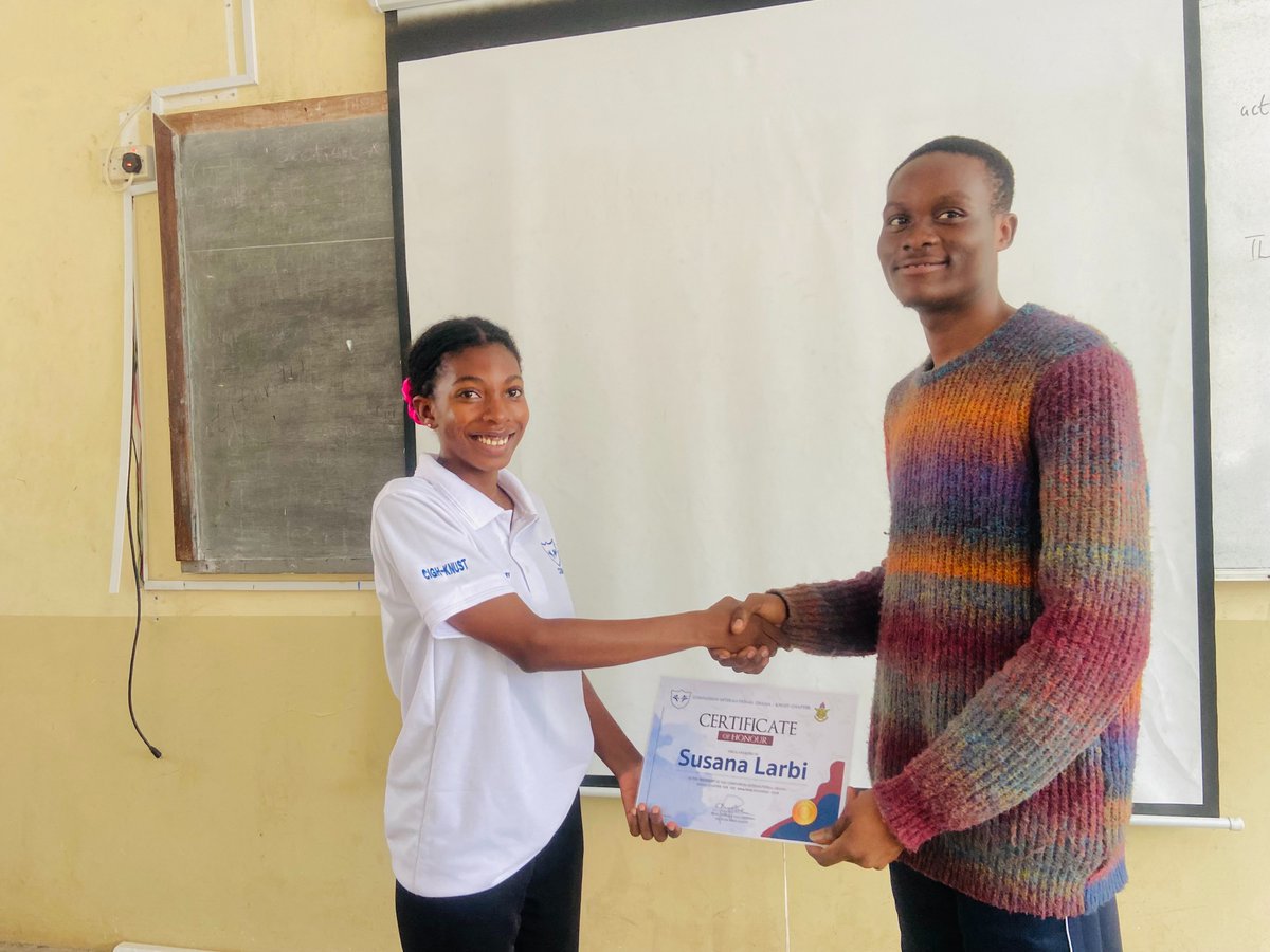 CighKnust's tweet photo. We honored our immediate past executives for leading with faith, love, and dedication. Your footprints remain in the heart of this chapter. 💛
Highlights from last week’s certificate presentation to our Immediate Past Executives. https://t.co/UHh5fTNl6Y