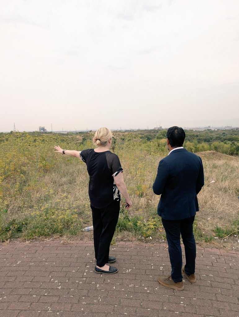 I had the privilege of being shown around Thamesmead by John Lewis and his team (Kate &amp; Max) at Peabody yesterday. A potential for upto 15k New homes, which could be unlocked by an improved transport network - DLR #Extension2Thamesmead haveyoursay.tfl.gov.uk/dlr-extension-…