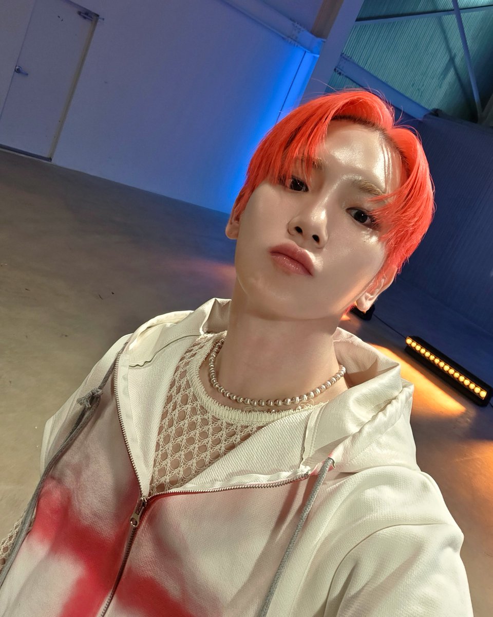 SHINee's tweet photo. ▶︎𝖪𝖤𝖸၊၊||၊|။||||။

#KEY #키 
#HUNTER #KEY_HUNTER  
#SHINee #샤이니 https://t.co/kyBTdc3tU1
