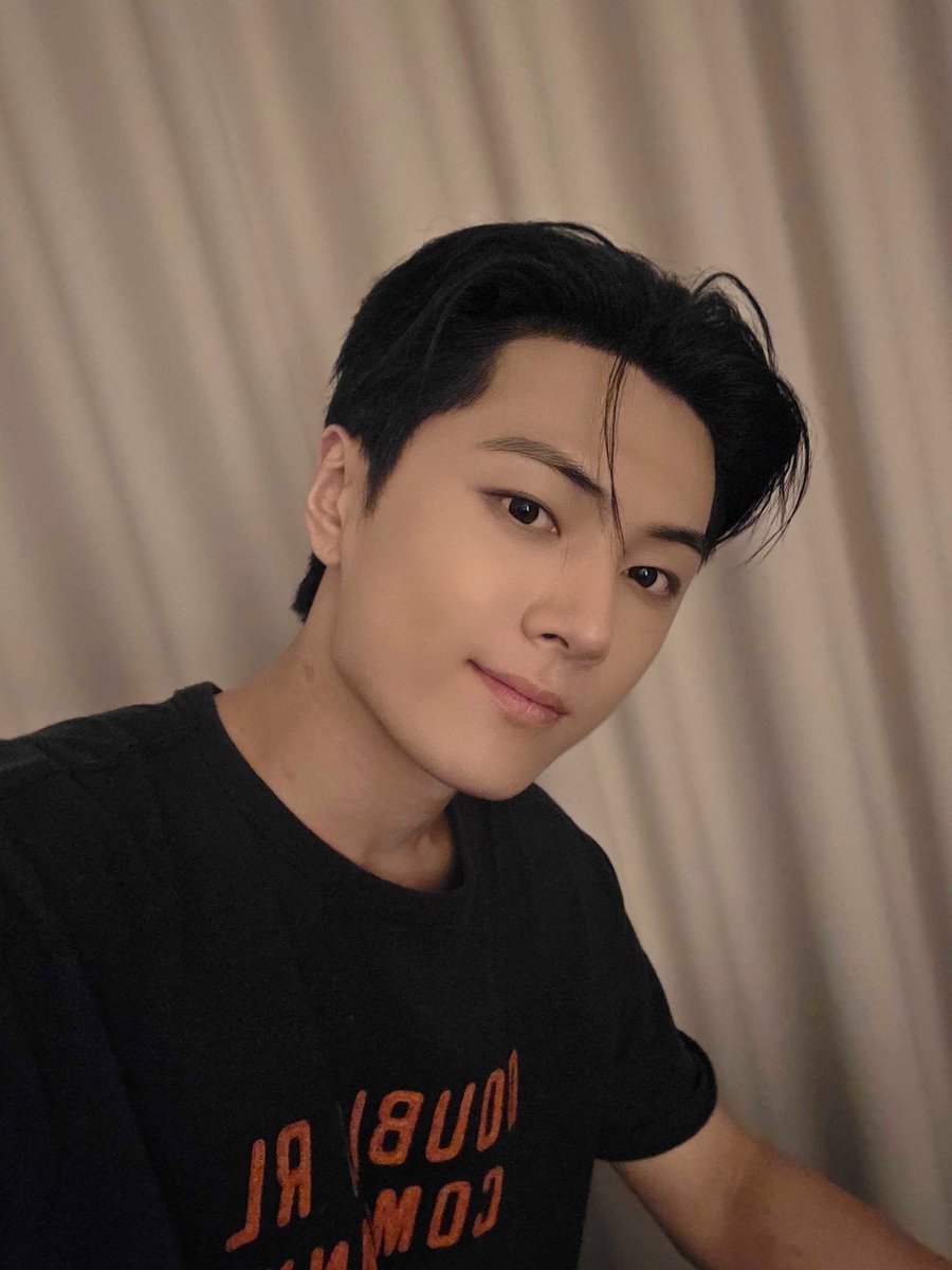 enhypenweverse's tweet image. [ #제이’s Post ] 250814

#JAY: Thank you for 2 days full of happiness !!
love you H-Town🫶 

@ENHYPEN_members @ENHYPEN #ENHYPEN #엔하이픈