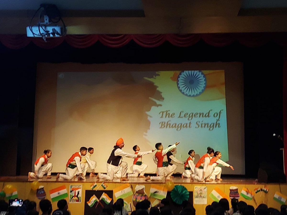 TINACHO01187912's tweet photo. From the divine devotion of #KrishnaBhakti to the patriotic fervour of #DeshBhakti. Today’s special assembly presented by Prithvi House was a vibrant blend of culture &amp; nationality 
Gratitude to all who made it memorable. @ashokkp @y_sanjay @pntduggal @madhuri_dadhich @DSTF_2020 https://t.co/NSwAI3kDpP